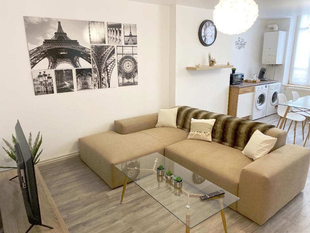 APPARTEMENT CHALEUREUX Wifi et parking gratuit Givet Eksteriør bilde